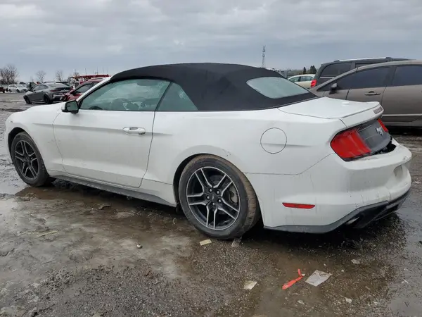 1FATP8UHXJ5165104 2018 FORD MUSTANG - Image 2