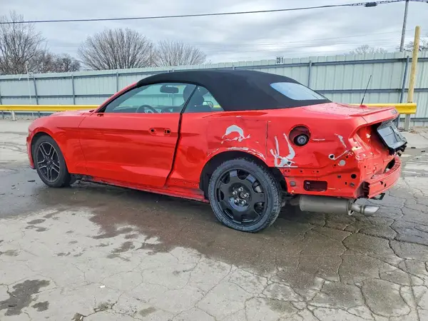 1FATP8UHXJ5167502 2018 FORD MUSTANG - Image 2