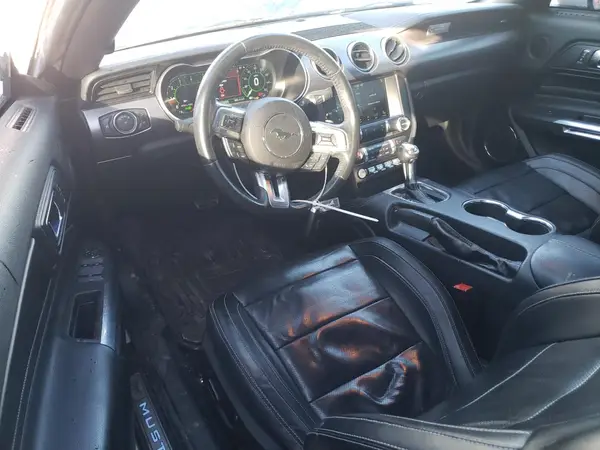 1FATP8UHXJ5167712 2018 FORD MUSTANG - Image 8