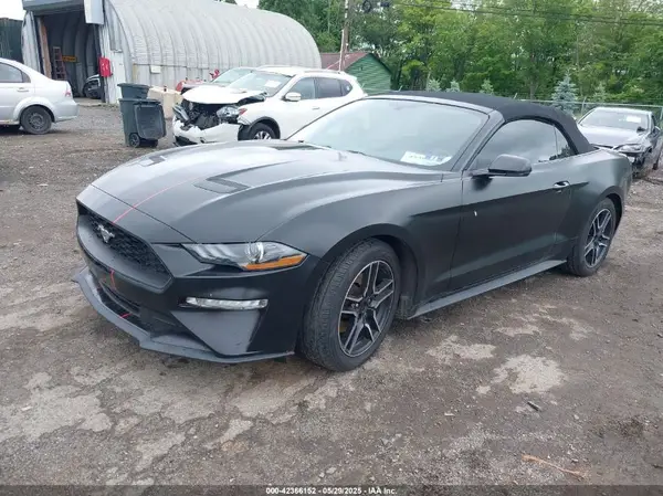1FATP8UHXJ5171341 2018 FORD MUSTANG - Image 2