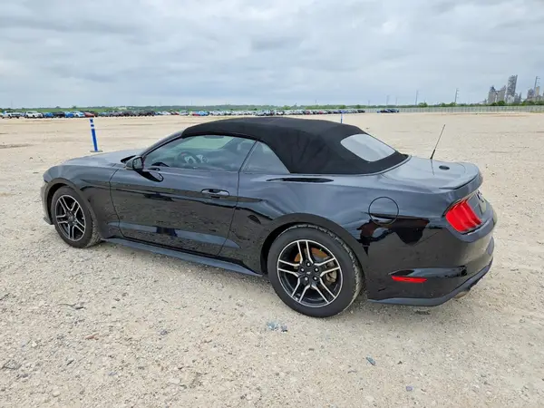 1FATP8UHXJ5177009 2018 FORD MUSTANG - Image 2