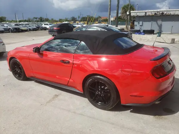 1FATP8UHXK5109729 2019 FORD MUSTANG - Image 2