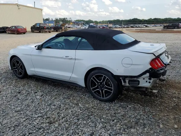 1FATP8UHXK5138681 2019 FORD MUSTANG - Image 2