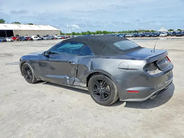 1FATP8UHXK5170059 2019 FORD MUSTANG - Image 2