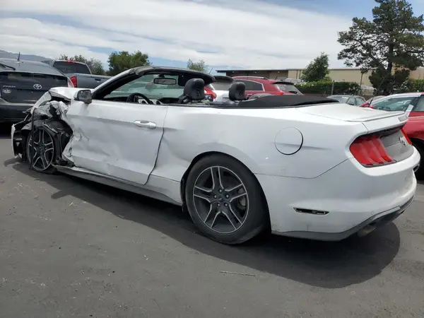 1FATP8UHXL5101311 2020 FORD MUSTANG - Image 2