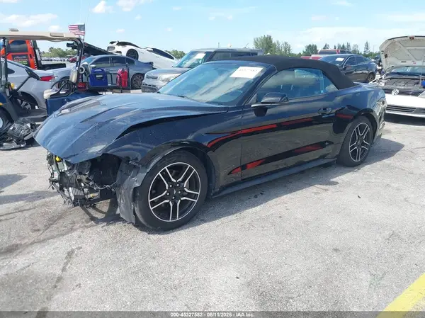 1FATP8UHXL5105925 2020 FORD MUSTANG - Image 2