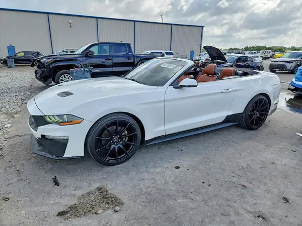 1FATP8UHXL5112812 2020 FORD MUSTANG - Image 1