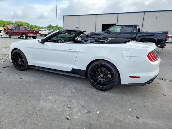 1FATP8UHXL5112812 2020 FORD MUSTANG - Image 2