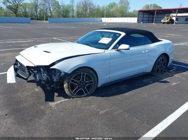 1FATP8UHXL5120652 2020 FORD MUSTANG - Image 2