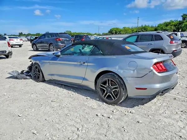 1FATP8UHXL5125317 2020 FORD MUSTANG - Image 2