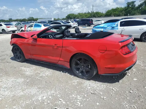 1FATP8UHXL5129979 2020 FORD MUSTANG - Image 2
