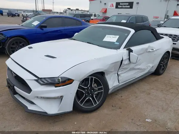 1FATP8UHXL5139606 2020 FORD MUSTANG - Image 2