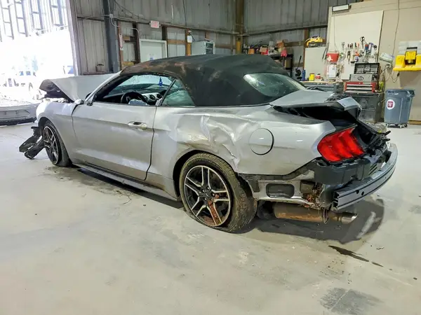 1FATP8UHXM5103187 2021 FORD MUSTANG - Image 2