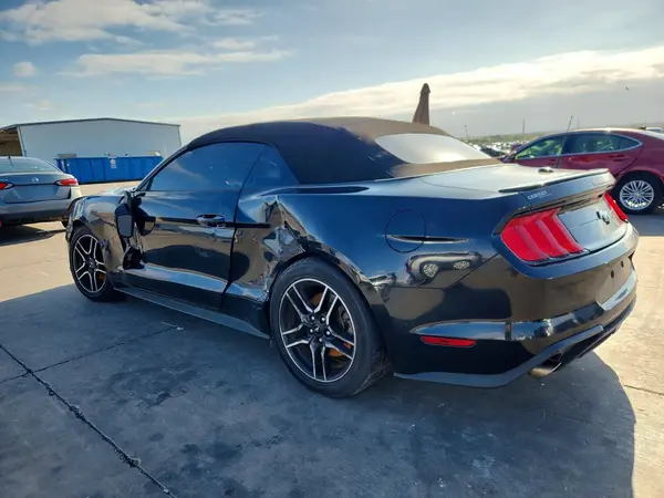 1FATP8UHXM5115310 2021 FORD MUSTANG - Image 2