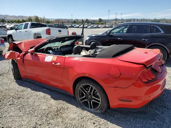 1FATP8UHXN5101098 2022 FORD MUSTANG - Image 2