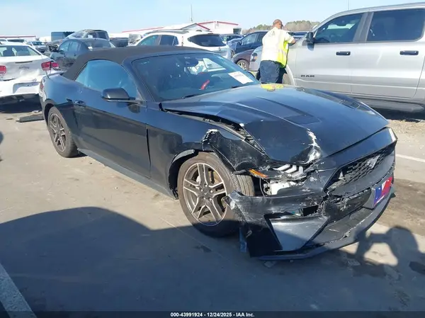 1FATP8UHXN5106141 2022 FORD MUSTANG - Image 1