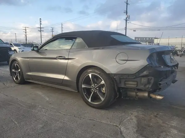1FATP8UHXN5106365 2022 FORD MUSTANG - Image 2