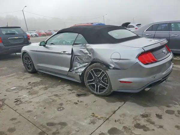 1FATP8UHXN5120413 2022 FORD MUSTANG - Image 2