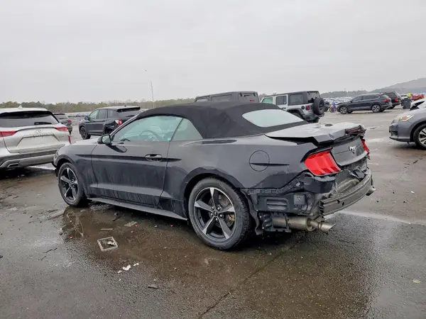 1FATP8UHXN5136689 2022 FORD MUSTANG - Image 2