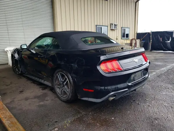 1FATP8UHXP5104957 2023 FORD MUSTANG - Image 2