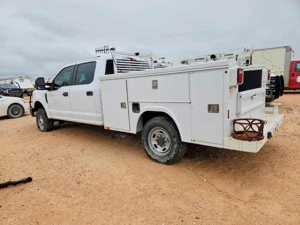 1FD7W2B64HEE09719 2017 FORD F250 - Image 2