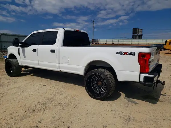 1FD7W2BT5JEC49541 2018 FORD F250 - Image 2