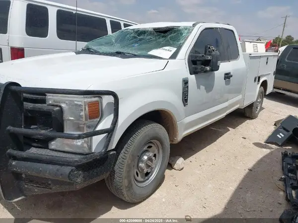 1FD7X2A60NEF90764 2022 FORD F250 - Image 2