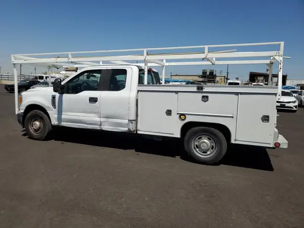 1FD7X2A68HEB49291 2017 FORD F250 - Image 2