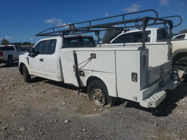 1FD7X2A6XJEC14406 2018 FORD F250 - Image 2