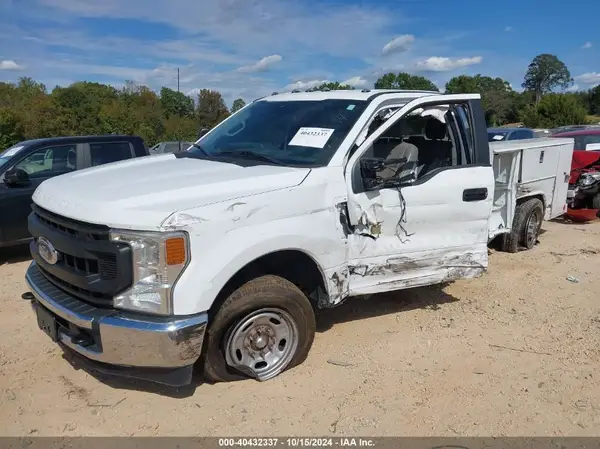 1FD7X2A6XNEE94513 2022 FORD F250 - Image 2