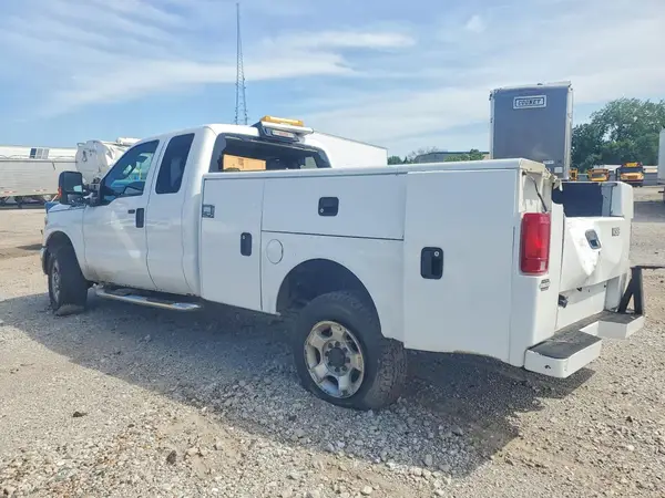 1FD7X2B68GEB44959 2016 FORD F250 - Image 2