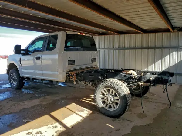 1FD7X2B69HEB37505 2017 FORD F250 - Image 2
