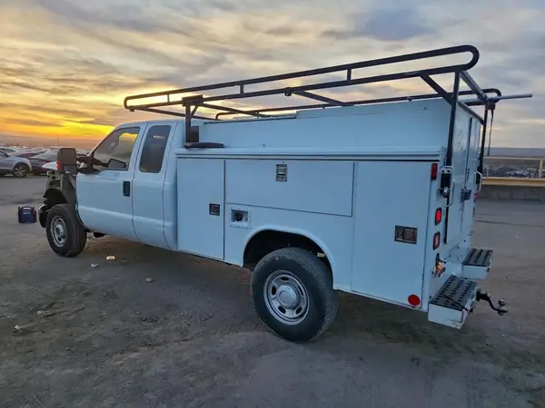 1FD7X2B6XGEA73733 2016 FORD F250 - Image 2
