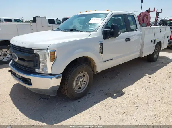 1FD7X3ET2KEF23228 2019 FORD F350 - Image 2