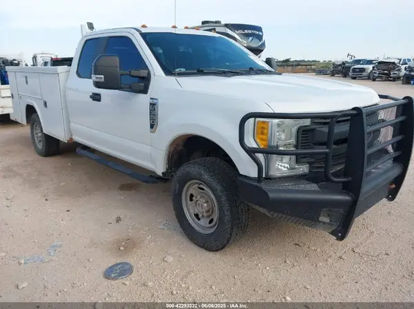 1FD7X3F68HEB54361 2017 FORD F350 - Image 1