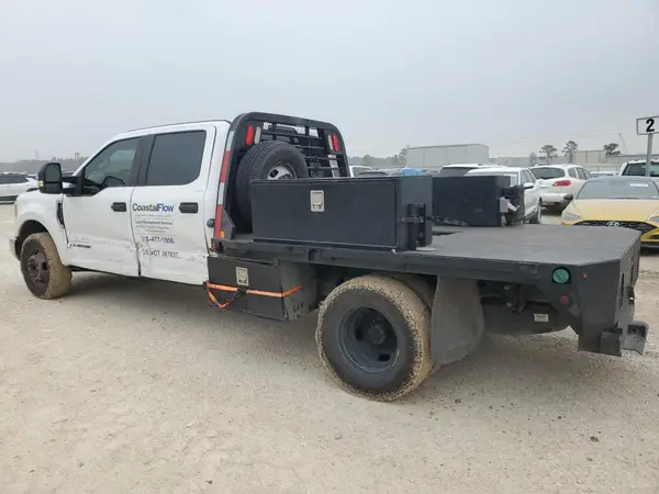 1FD8W3GT1HEE35932 2017 FORD F350 - Image 2