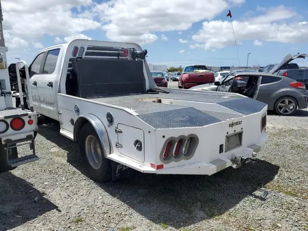 1FD8W3GT4KED10768 2019 FORD F350 - Image 2
