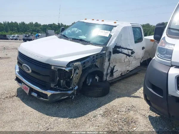 1FD8W3GTXHEC23000 2017 FORD F350 - Image 2