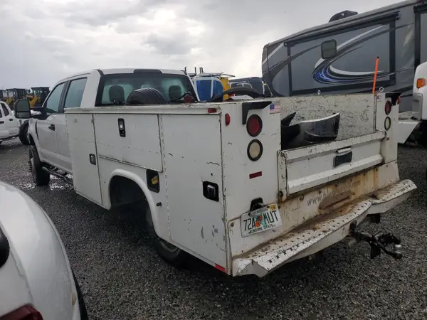 1FD8W3H62HEF31481 2017 FORD F350 - Image 2