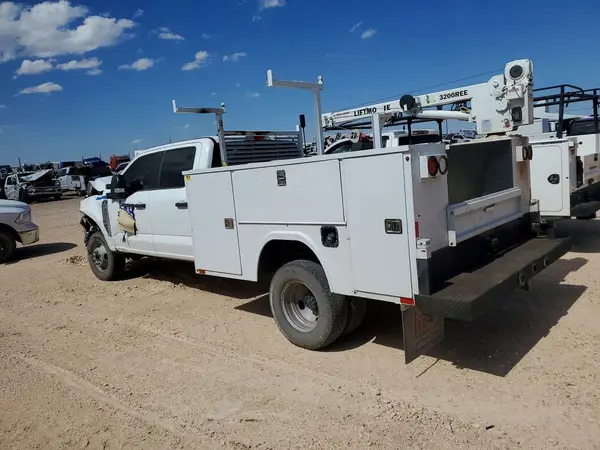 1FD8W3HN0REF28524 2024 FORD F350 - Image 2