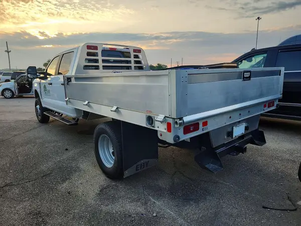 1FD8W3HN7TEE06122 2026 FORD F350 - Image 2