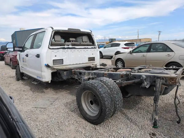 1FD8W3HT0JEB13223 2018 FORD F350 - Image 2