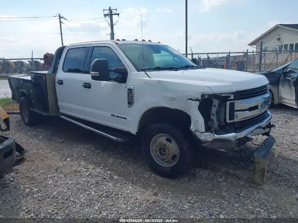 1FD8W3HT0JEB94496 2018 FORD F350 - Image 1
