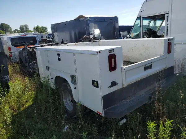 1FD8W3HT0REC39626 2024 FORD F350 - Image 2