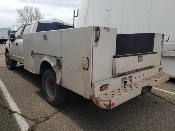 1FD8W3HT2KEF51078 2019 FORD F350 - Image 2