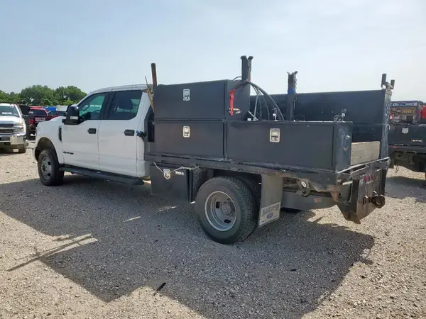 1FD8W3HT3JEB24085 2018 FORD F350 - Image 2
