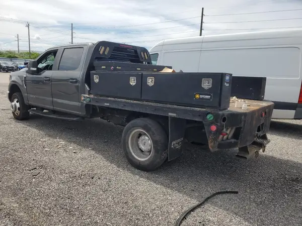 1FD8W3HT5HED33712 2017 FORD F350 - Image 2