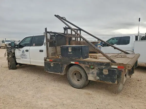 1FD8W3HT5HED50462 2017 FORD F350 - Image 2