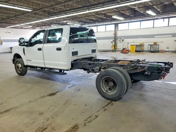 1FD8W3HT5NED68651 2022 FORD F350 - Image 2