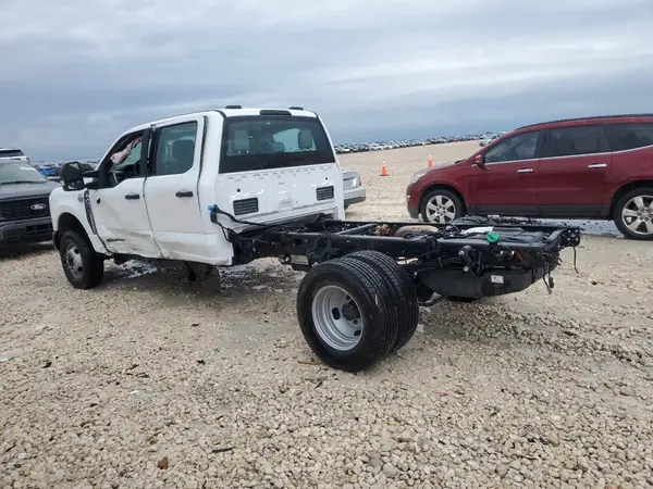 1FD8W3HT6REE02974 2024 FORD F350 - Image 2